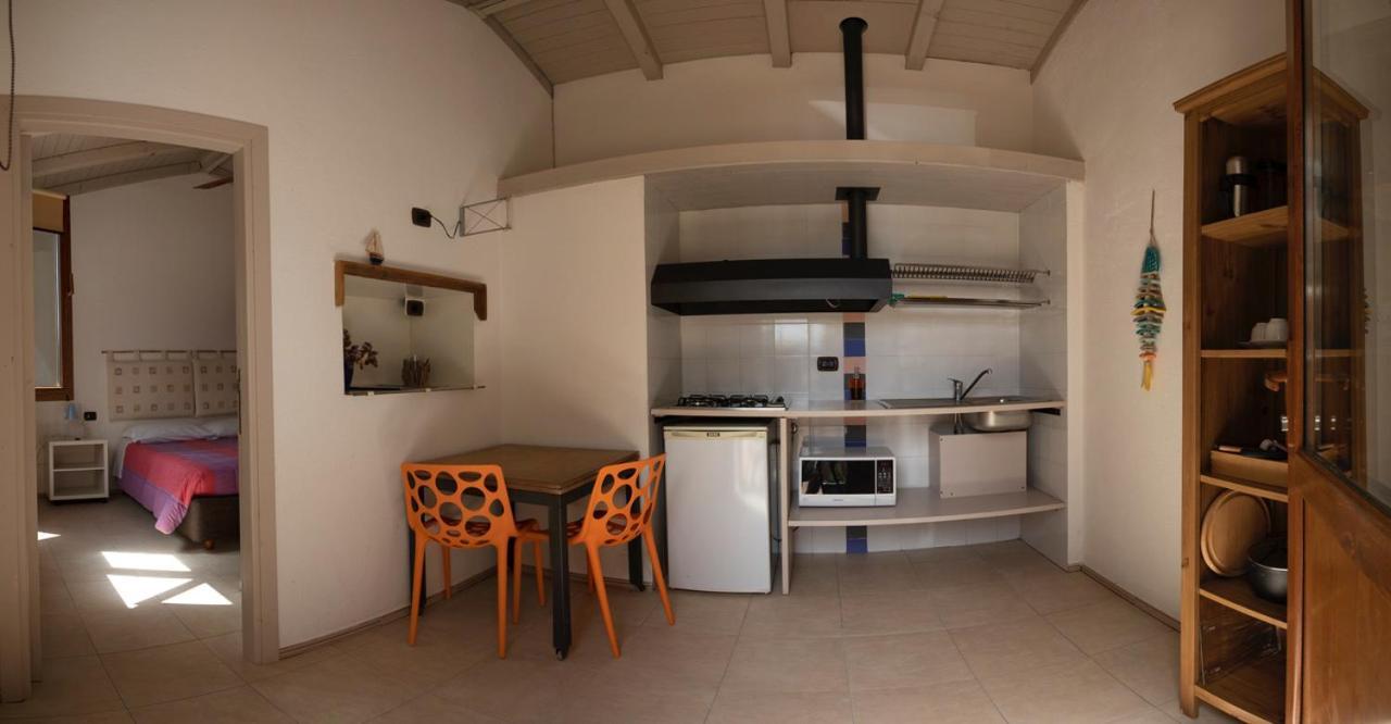 Villa Li Pireddi à Aglientu Extérieur photo